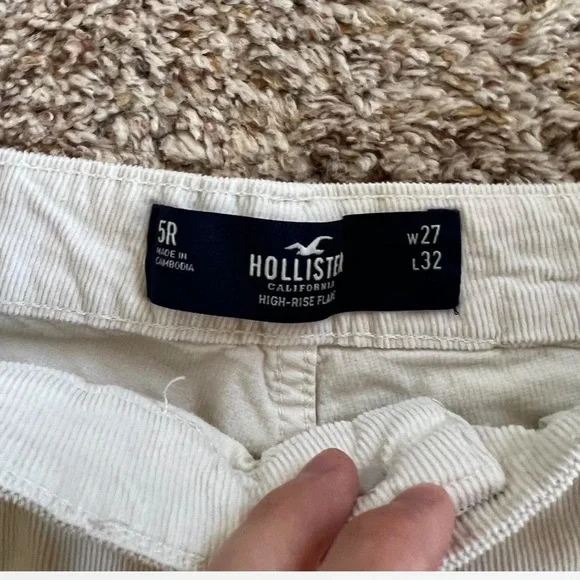 Hollister High-Rise Cream Pants - Picture 4 of 5